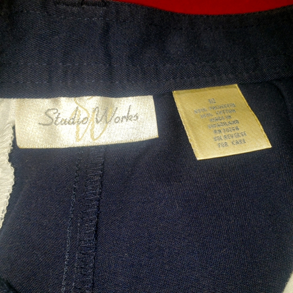 Studio Works Shorts - Picture 3 of 4